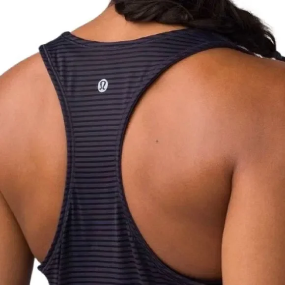 Size 2 Lululemon Goal Crusher Tank Boysenberry - Picture 3 of 11